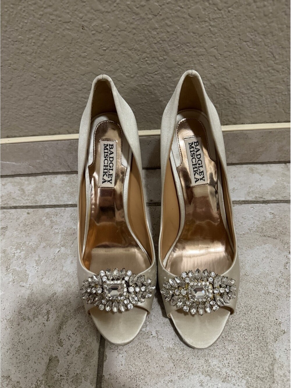 Women's Badgley Mischka White Heels